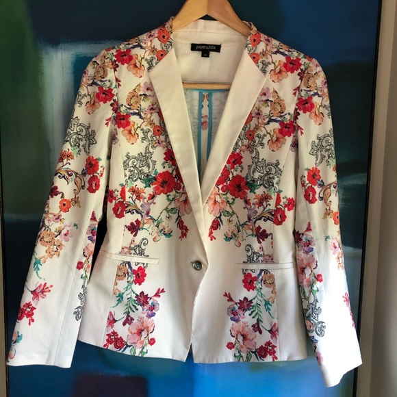 paperwhite Jackets & Blazers - Paperwhite floral blazer